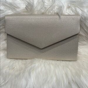 Elegant Silver Envelope Clutch with Chain